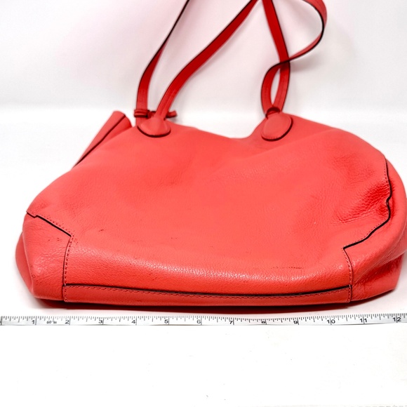 Michael Kors Mae Large Reversible Tote Bag - Picture 5 of 11